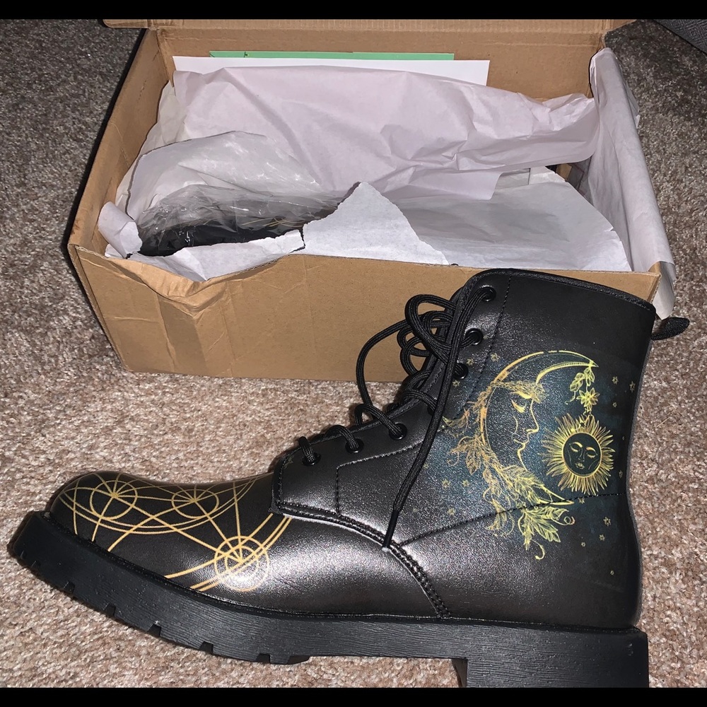 Astrology Unisex Combat Boots brand new